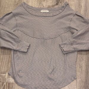 We The Free Heathered Gray Long Sleeve Top
